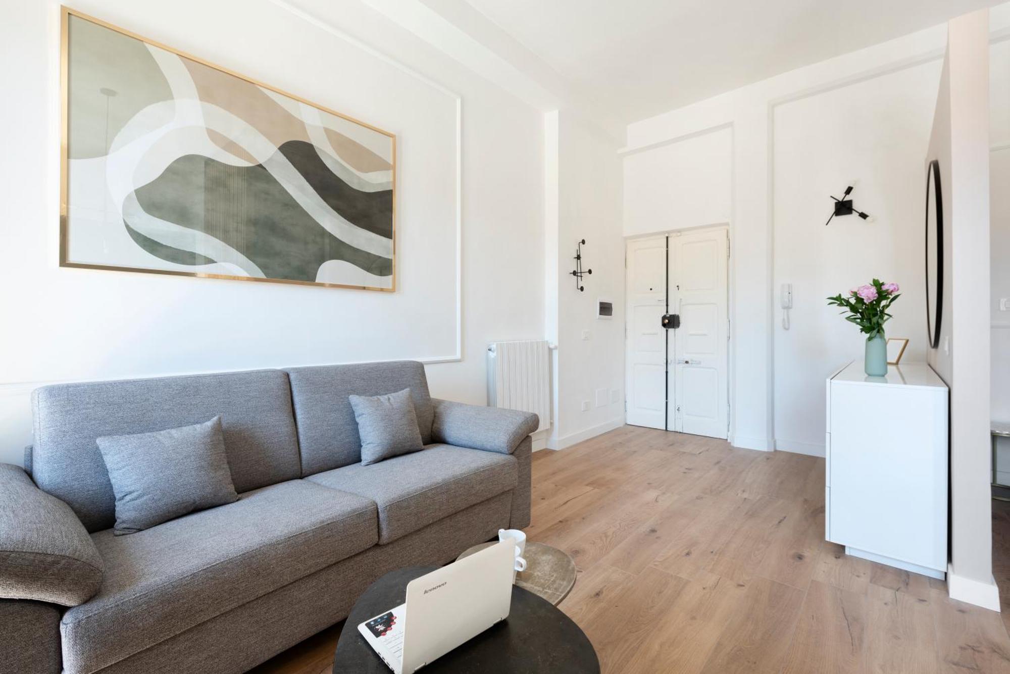 White Flat 60 -san Lorenzo- * Rom